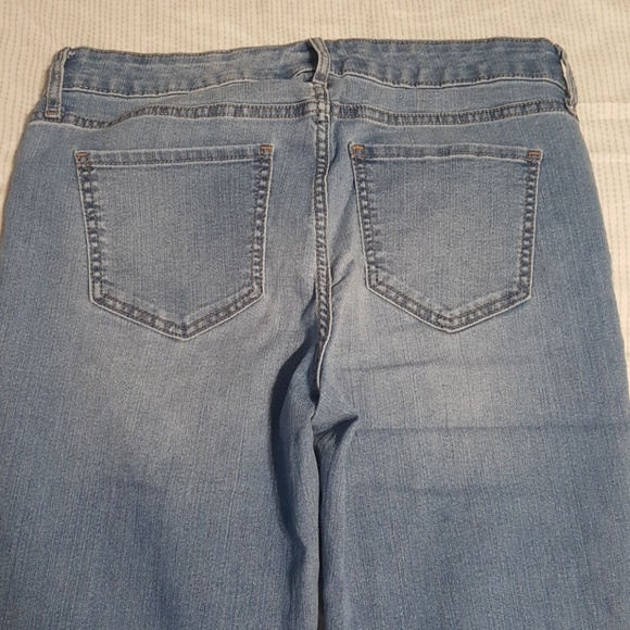 Old Navy | Skinny Jeans - Picture 5 of 6